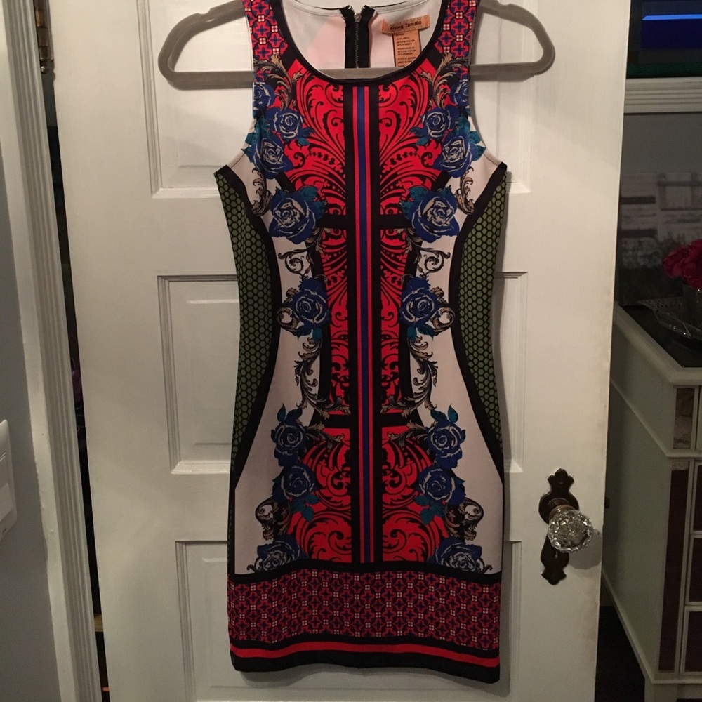 Fitted short dress