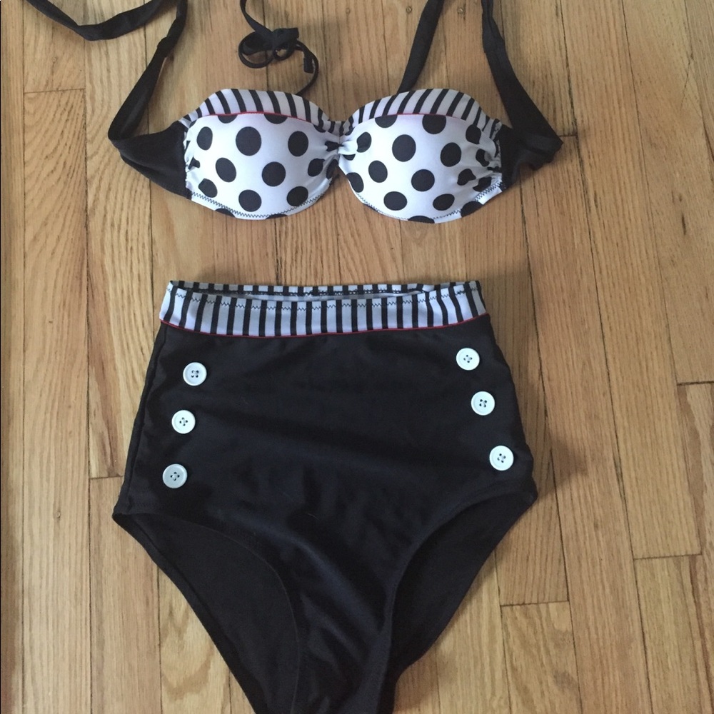 Two-piece bathing suit