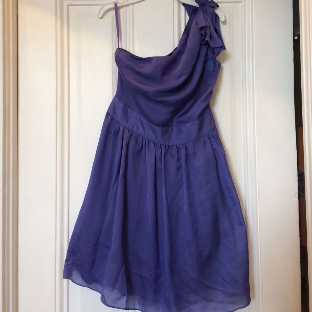 The limited one shoulder strap dress