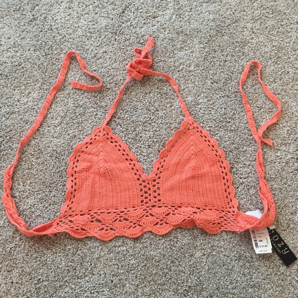 NWT Coral Nabee Crochet Halter Bikini Top