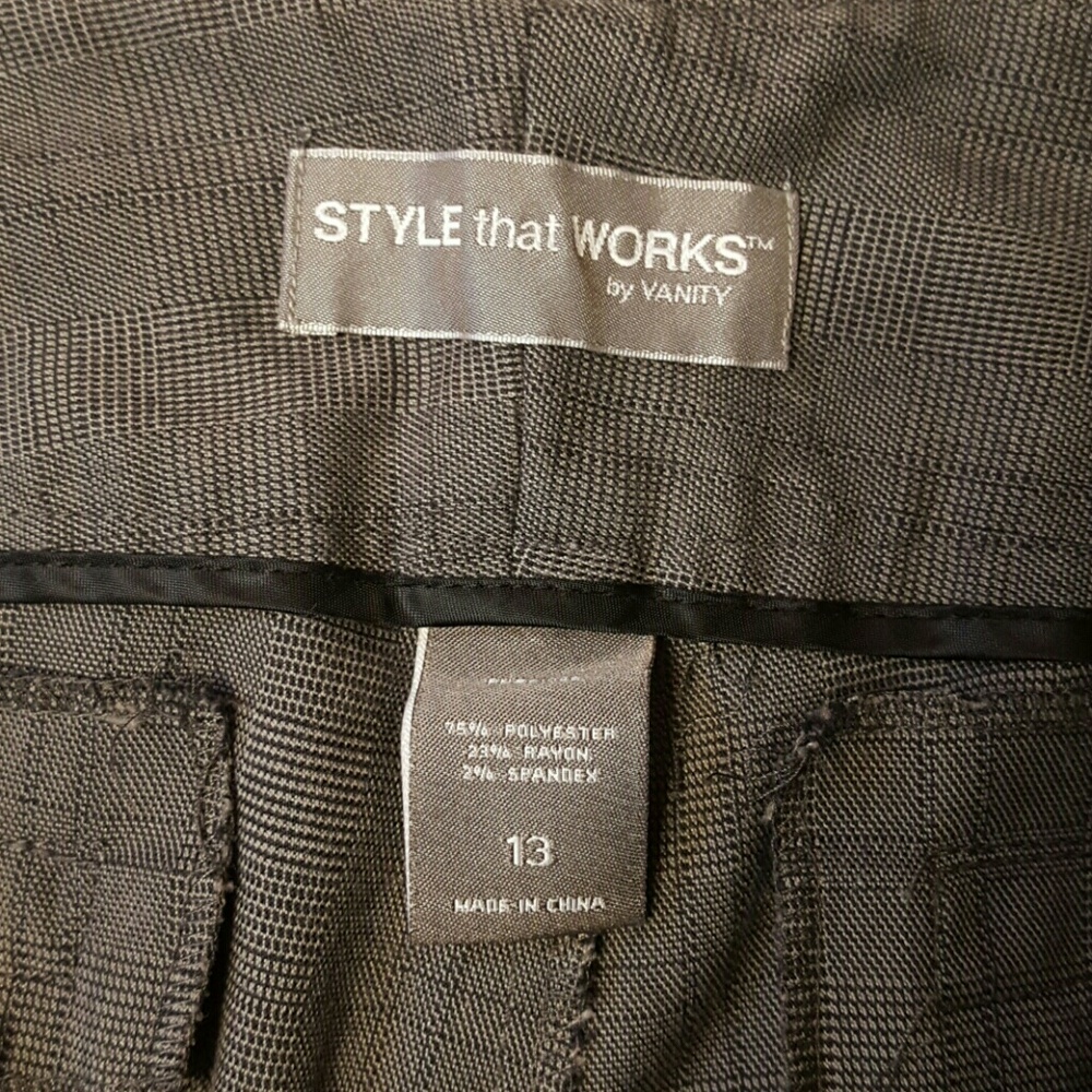 Capris - Picture 5 of 7