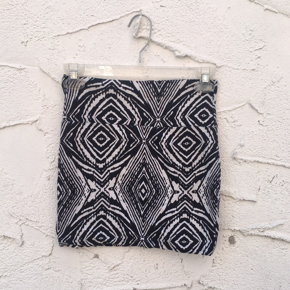 Aztec Bodycon Mini Skirt - Picture 2 of 2