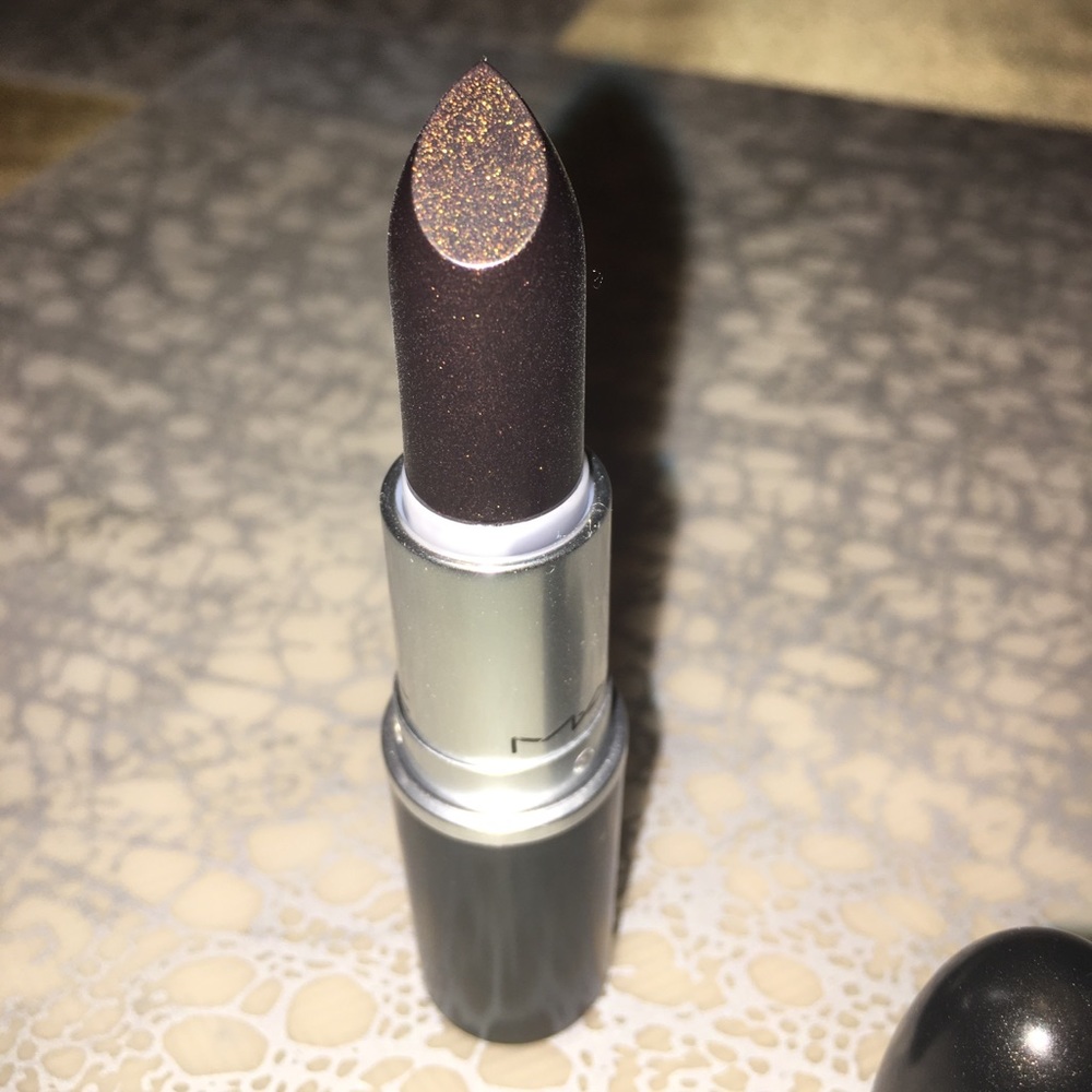 Mac Black Night lipstick