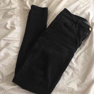 American Eagle Black Skinny Jeans