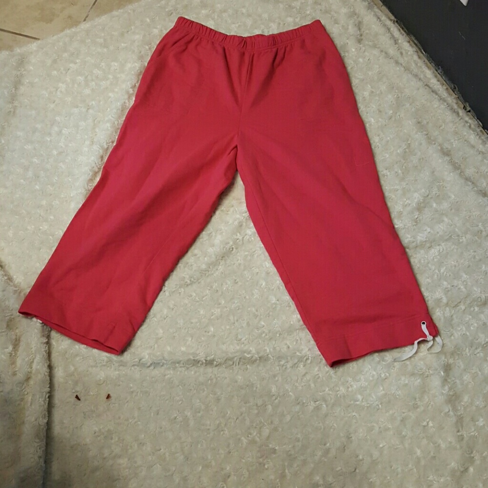 Capris - Picture 2 of 4