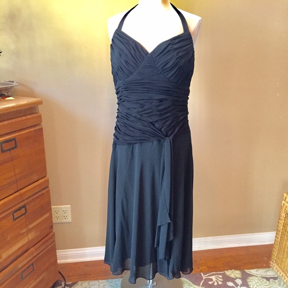 Sangria Woman Dresses & Skirts - Sangria Woman Black Halter Cocktail Dress