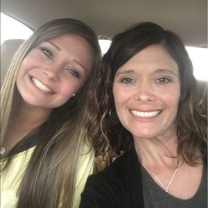 Meet your Posher, Jenay