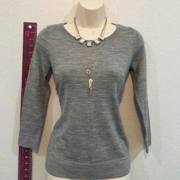 LOFT Gray Top - Picture 2 of 5