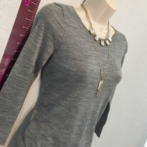 LOFT Gray Top - Picture 3 of 5