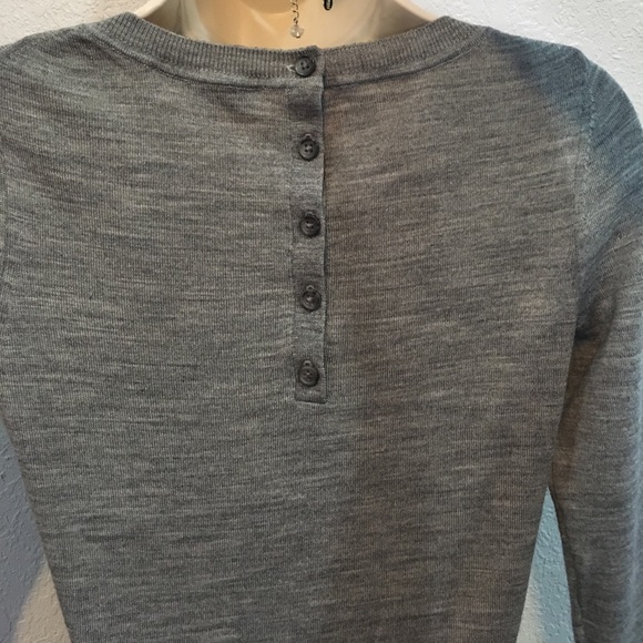 LOFT Gray Top - Picture 5 of 5