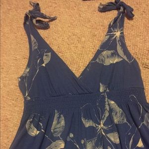 Blue American Eagle dress with white flowers