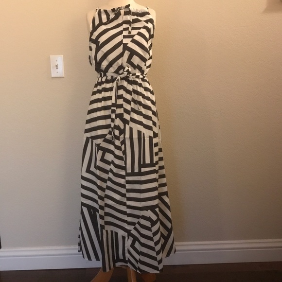 🍏 BLACK & WHITE MAXI BEACH DRESS - Picture 5 of 8