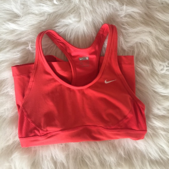 Nike Tops - Nike