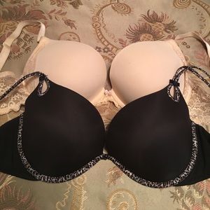 Victoria Secret lot of 2-36DD bras