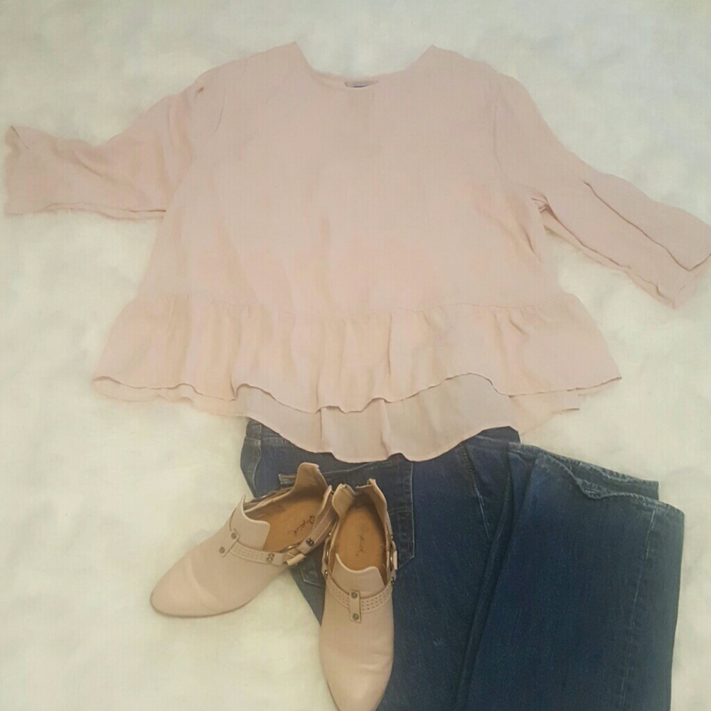 Ruffled blush blouse by H&M