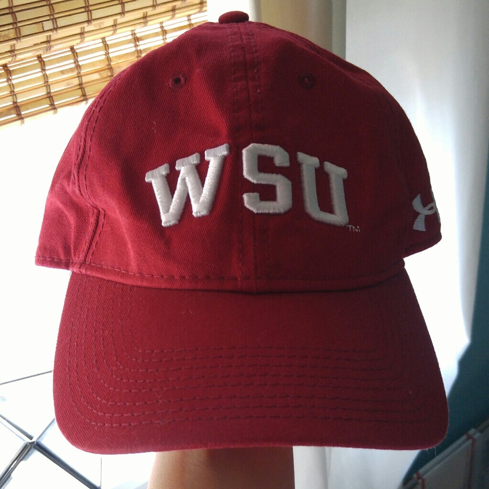 Under armour WSU hat