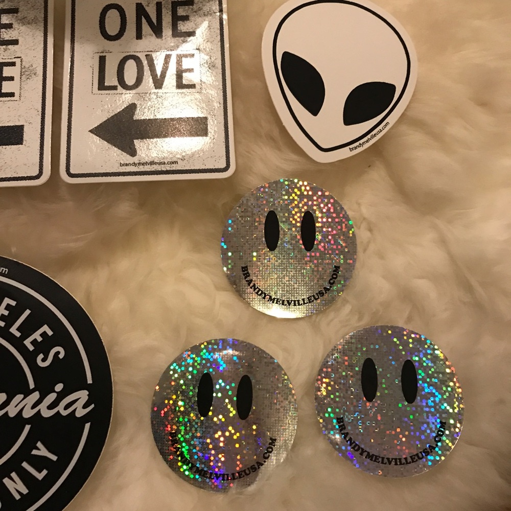 Brandy Melville stickers bundle 👽👽 - Picture 7 of 8