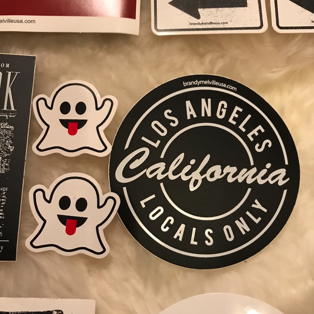 Brandy Melville stickers bundle 👽👽 - Picture 8 of 8