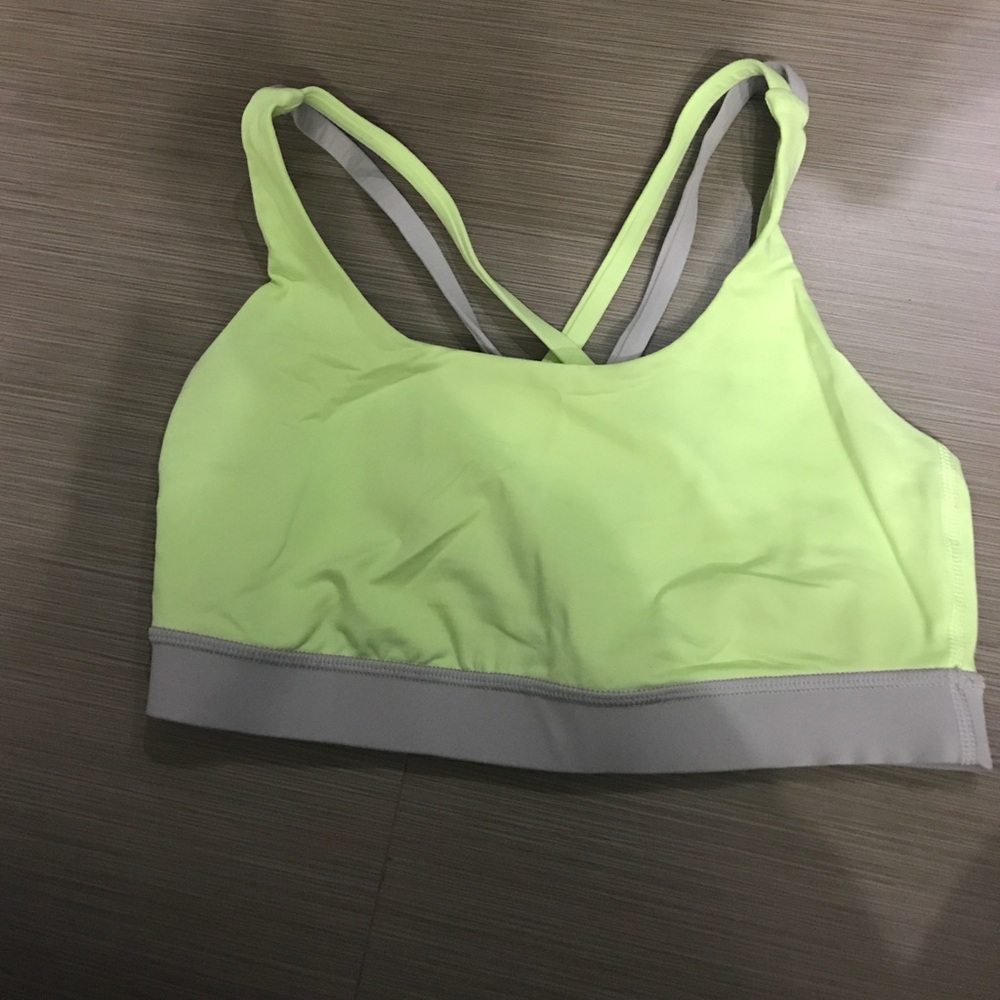 Lululemon energy bra size 6