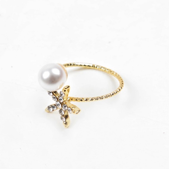 Gold & crystal starfish & pearl ring - Picture 2 of 2