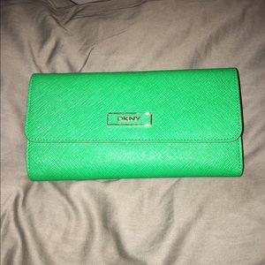 DKNY wallet