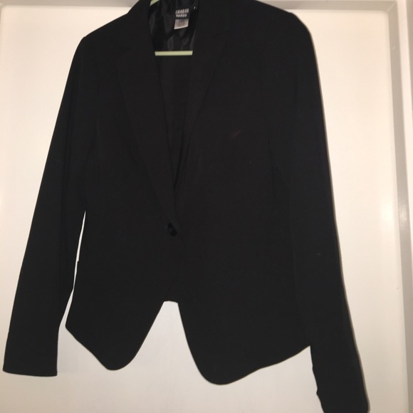 Unique black blazer - Picture 3 of 4