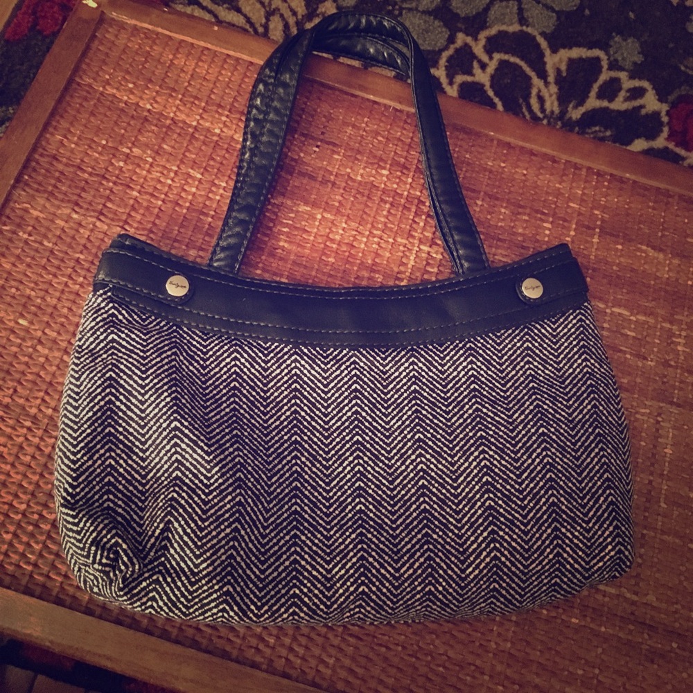 Brand new, never used thirty-one purse