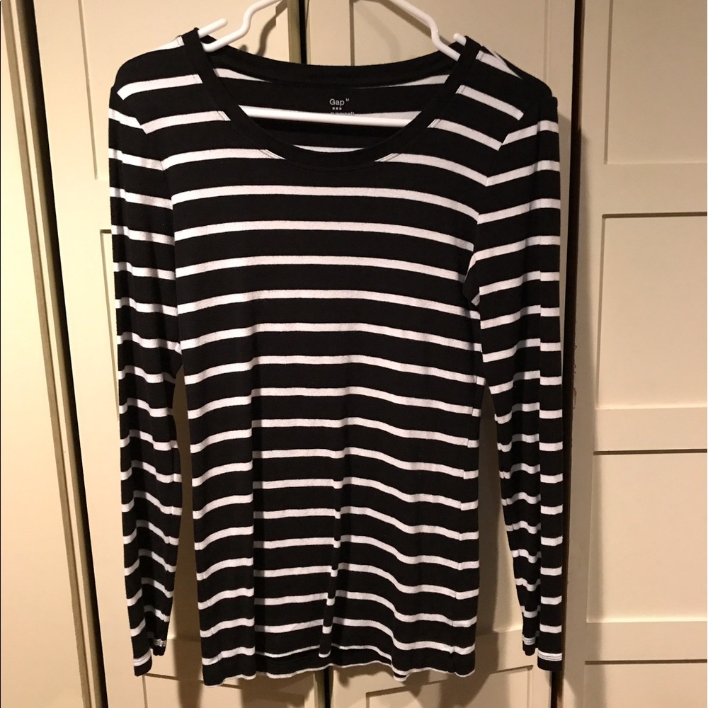 Gap Long SleeveT Shirt