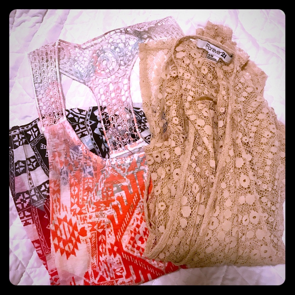 ❣️SALE❣️Forever 21 Lace Top & Aztec Print Tank