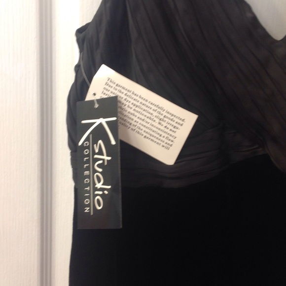 πHPπ Sexy Bodice & Velvet Skirt - Picture 3 of 4