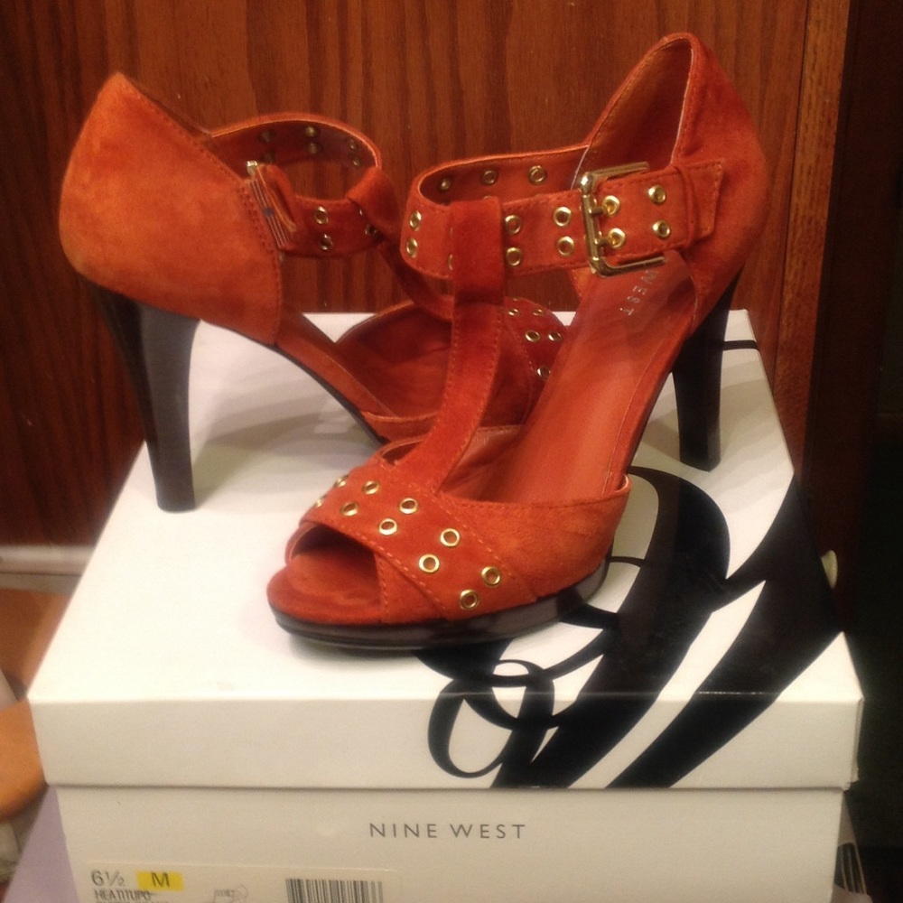 Nine West Heat It Up Orange Suede sandals