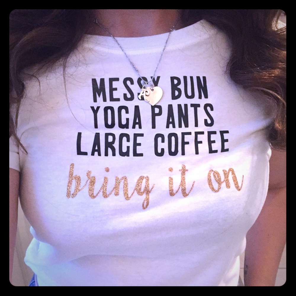 Cute graphic t-shirt!!! ❤️❤️❤️