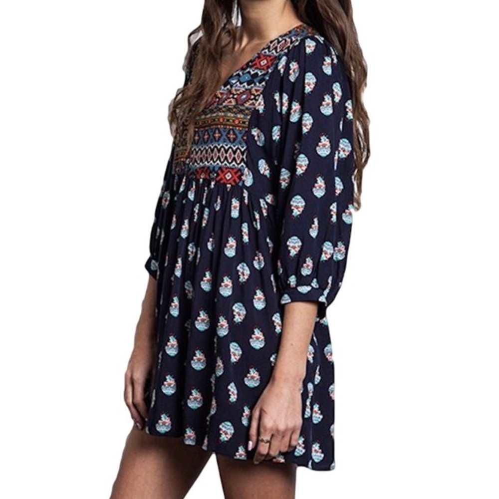Aztec Dress - Picture 2 of 6