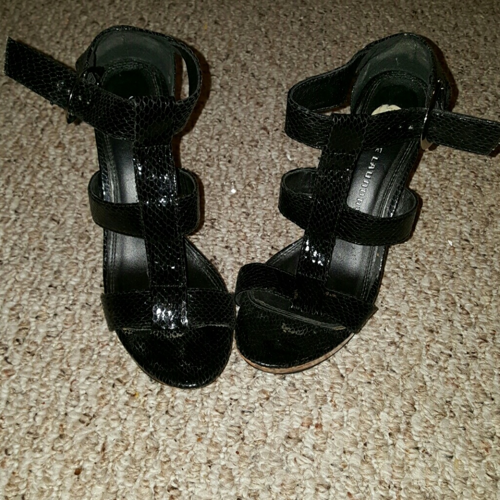 Cute strappy summer sandals