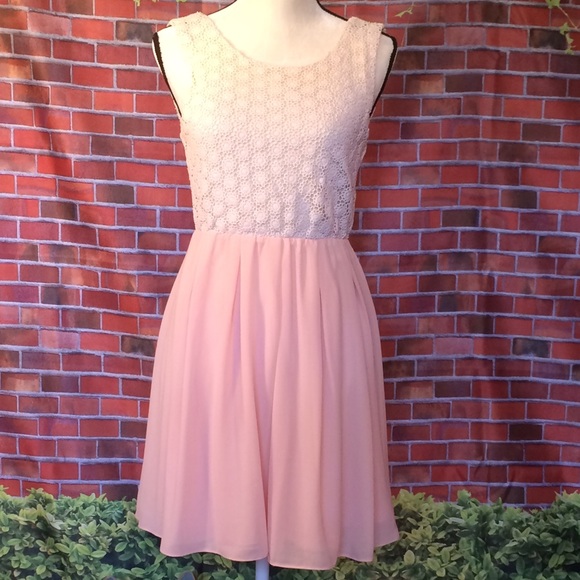 Alythea Dresses & Skirts - Alythea - Light pink and ivory dress