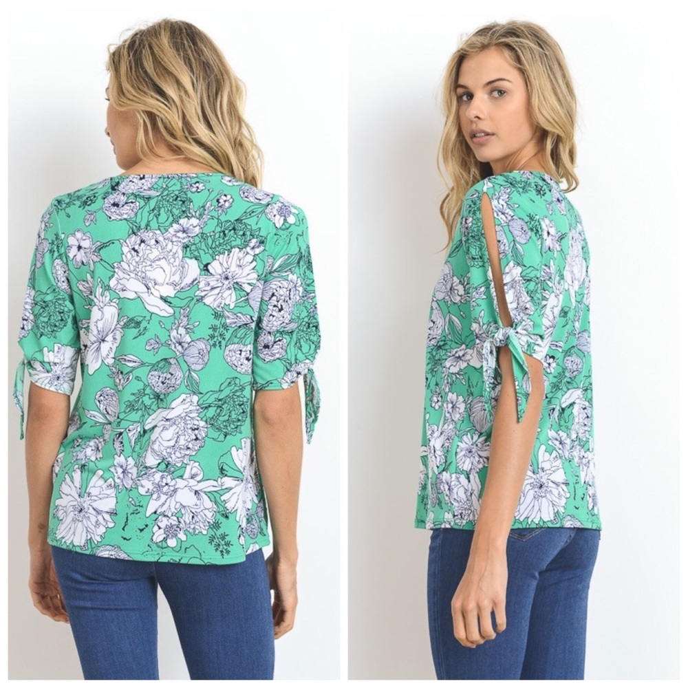 😢 Last 1! Print Cold Shoulder Top Small - Picture 4 of 4