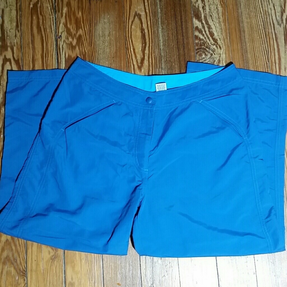 L.L. Bean Summer weight cropped pants