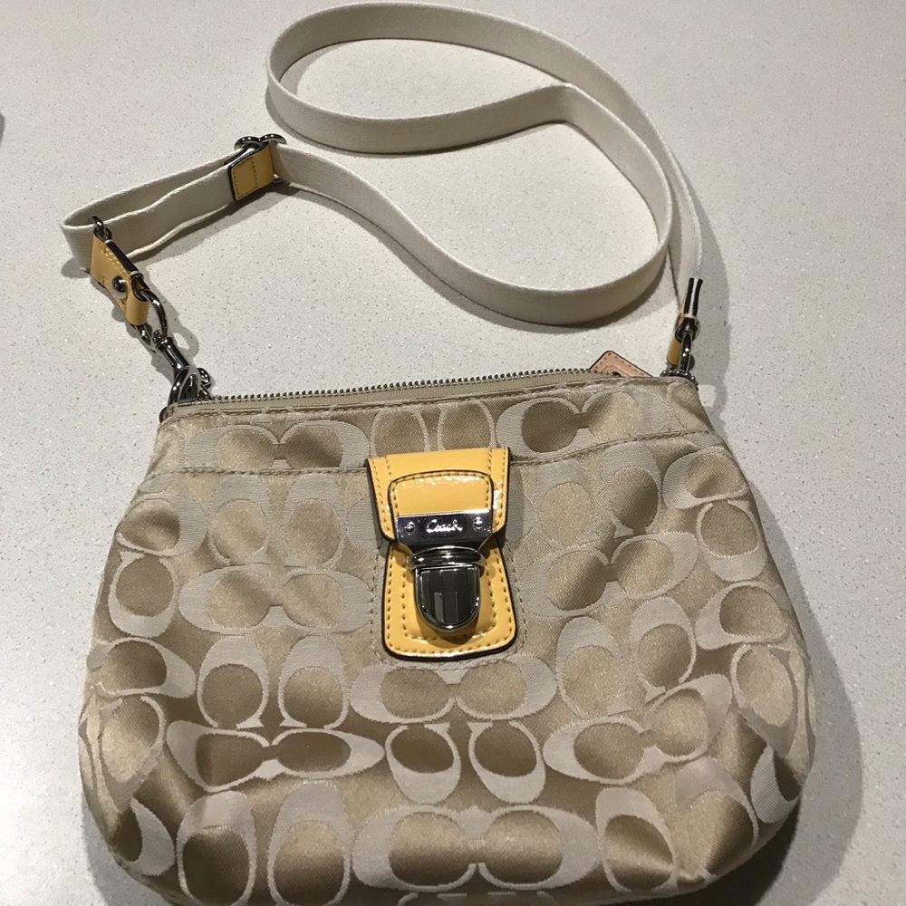 NWOT Coach cross body 🌸 never used