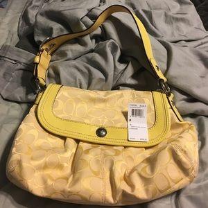 Coach Purse Soh Pltd Signature Lg. Flap-lemon