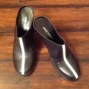 Nine West black leather mules with white stripe
