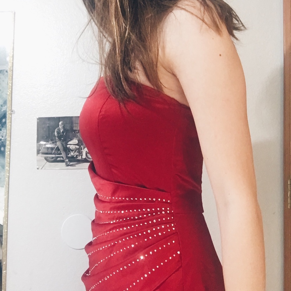 Red Prom Dress - Picture 5 of 6