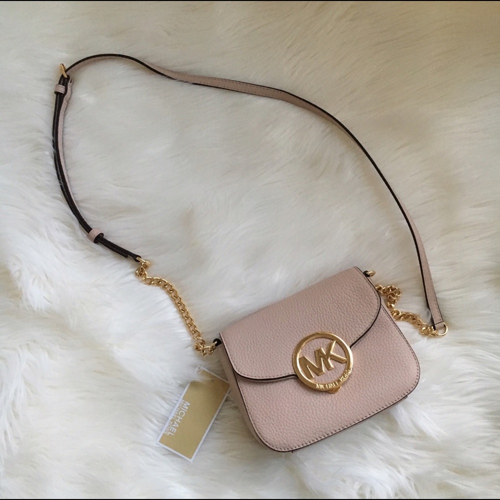 New! MICHAEL KORS crossbody - Picture 5 of 8