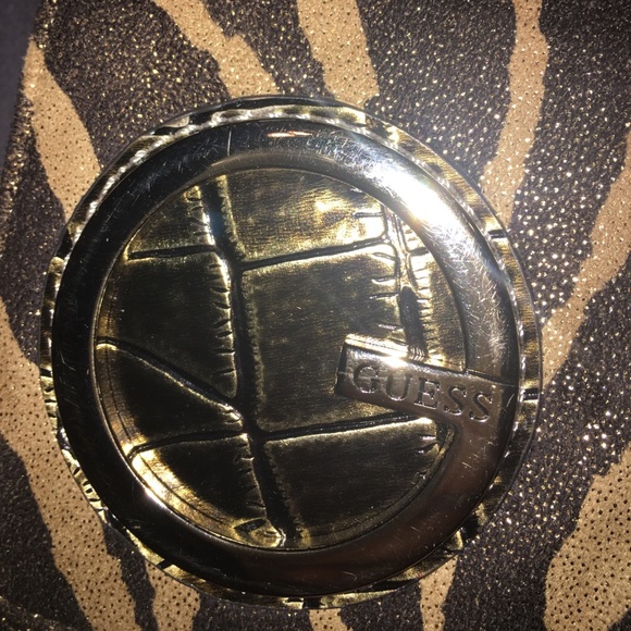 Guess Clutch - Picture 6 of 6