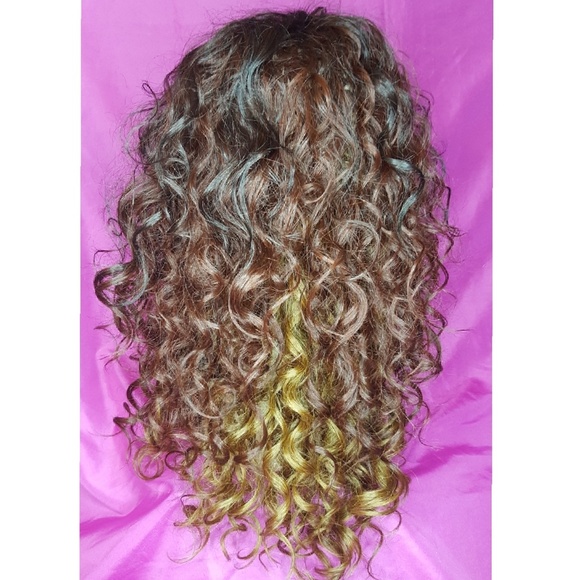 Synthetic U-Part wig. - Picture 4 of 6