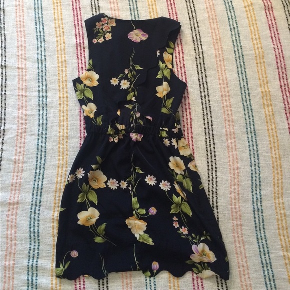 Navy floral mini dress with open back - Picture 2 of 4
