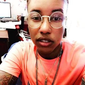 Meet your Posher, Dev