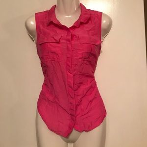 Banana Republic tank 🌷