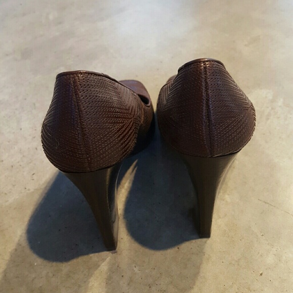 Prada Heels - Picture 3 of 7