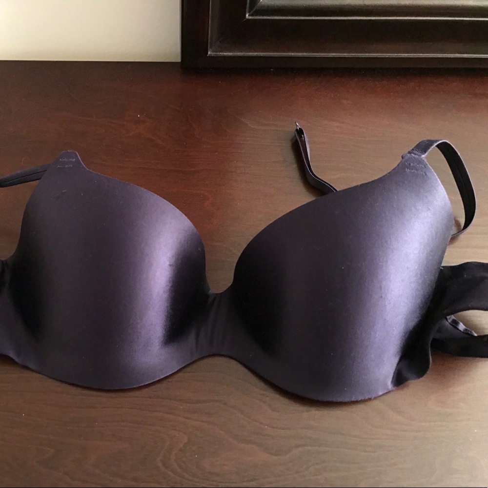 Victoria's Secret Body by Victoria bra 34C