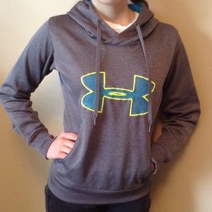 Under Armour Sweatshirt